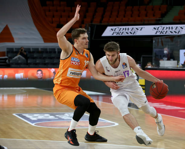 多战术变化 多战术变化