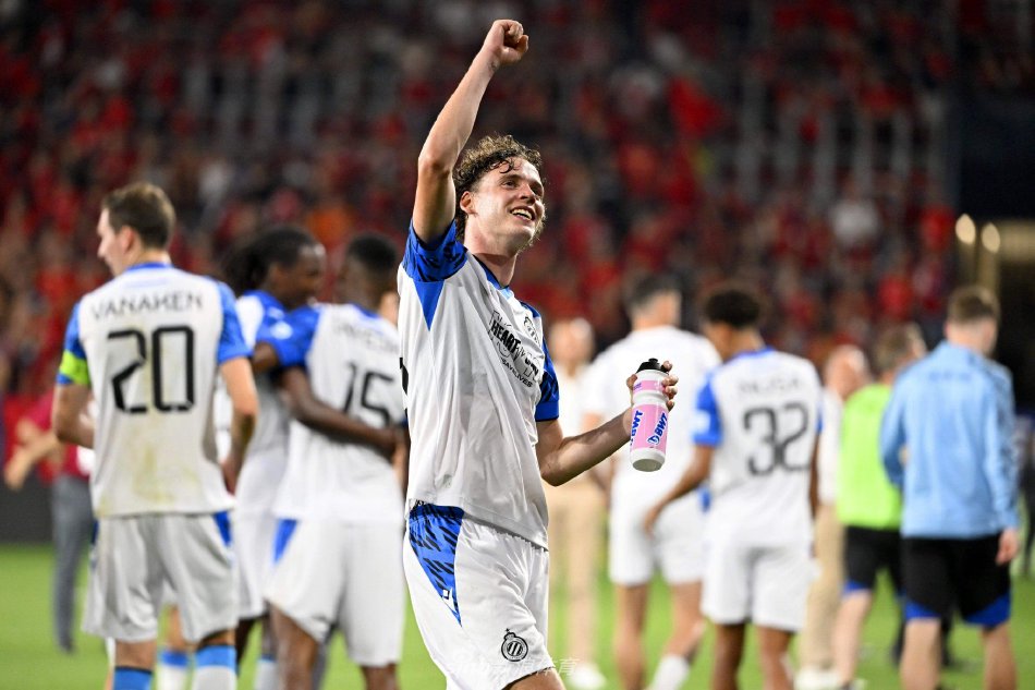 足球不仅仅 足球不仅仅