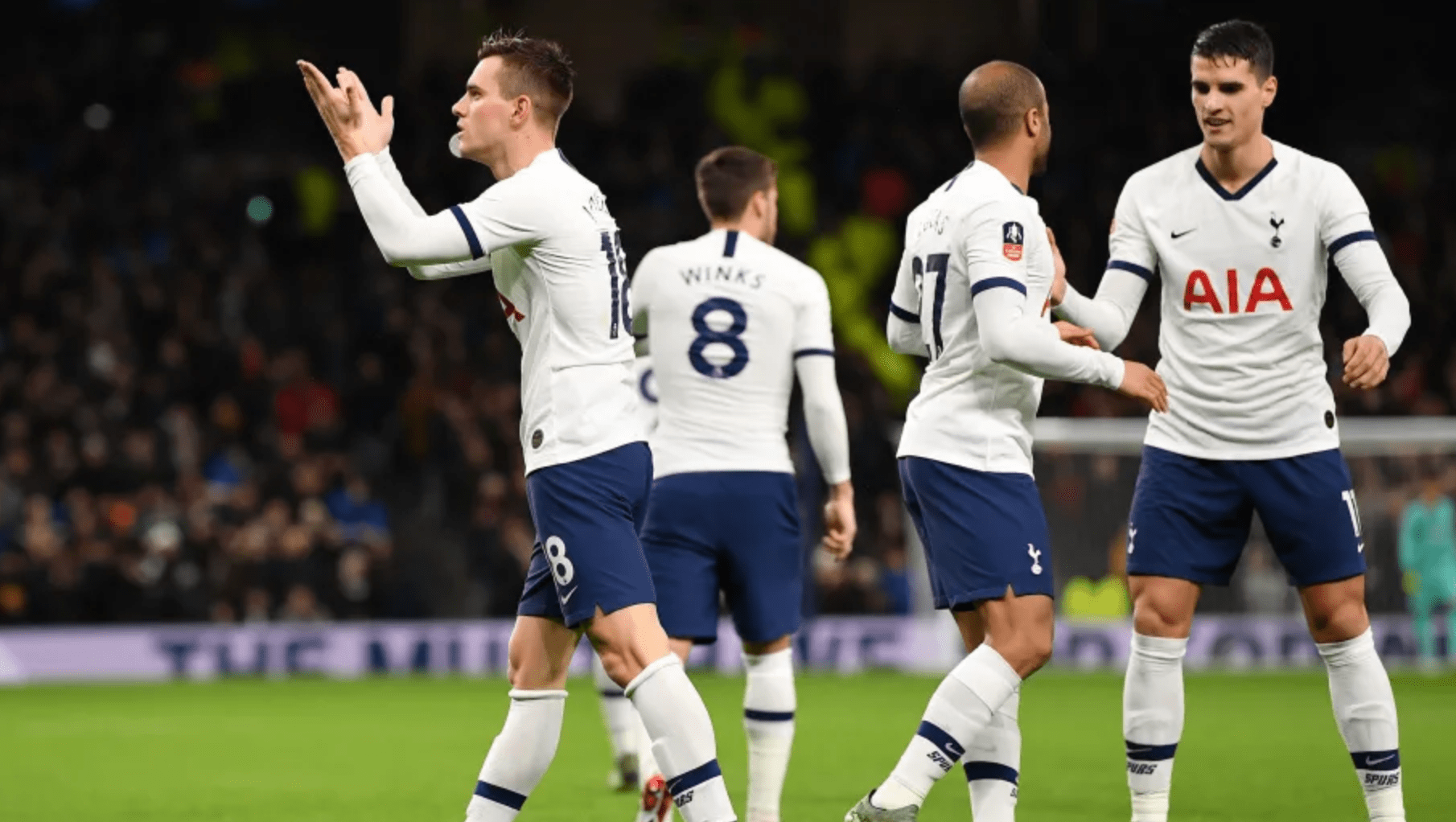 出了巨大努 出了巨大努