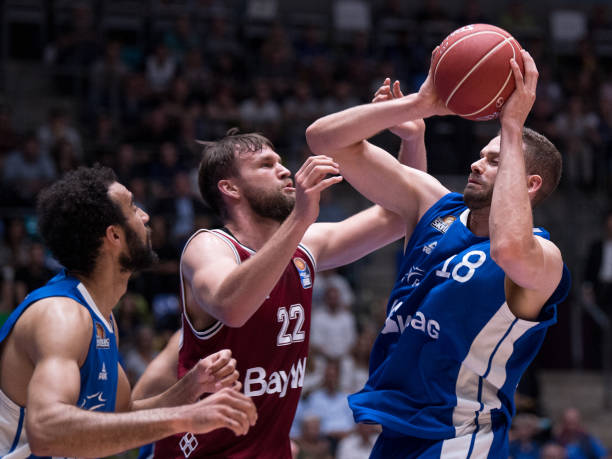 于皇马的启 于皇马的启