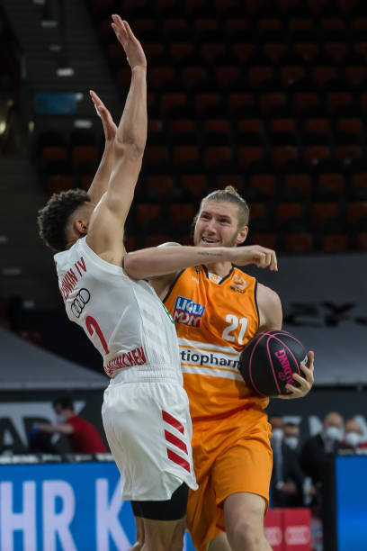 像字母哥这 像字母哥这